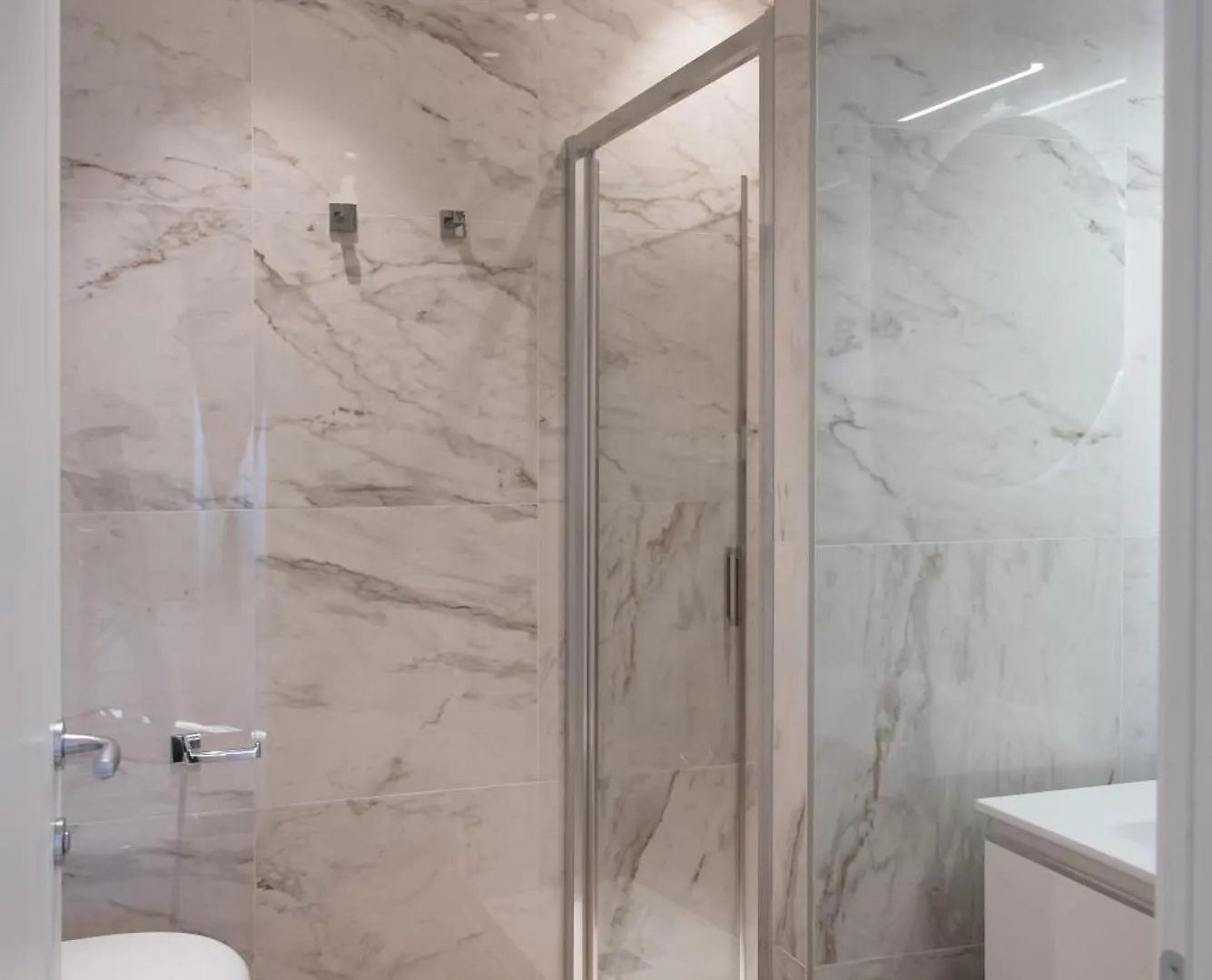 Colosseum Suites By Glen Rom Pensionat